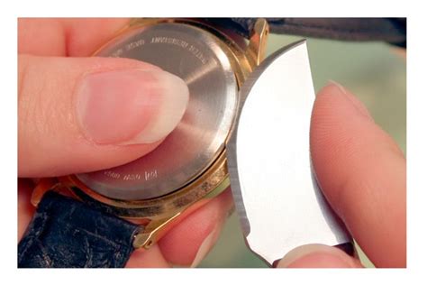 how to open snap back patek philippe|how to remove snap on case back.